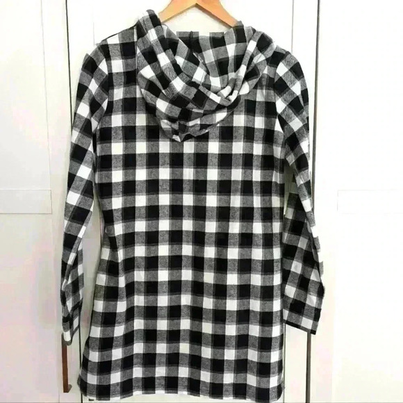 Simply Noelle Black/White Lightweight Plaid  Sweater Size XSmall - Picture 3 of 5